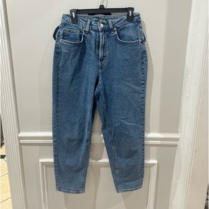 Ultra high rise, curvy tapered, jeans, size 8